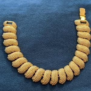 1960s Solid Textured Vintage Napier Bracelet!